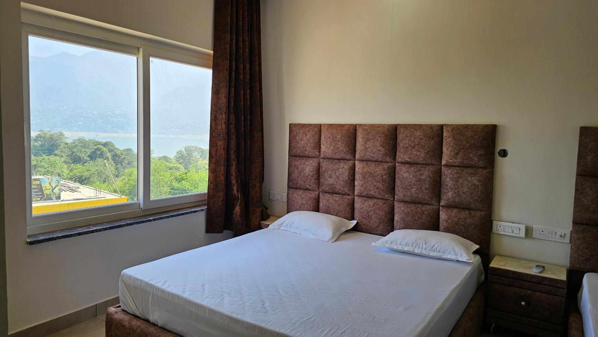 Govind Sagar View Hotel & Restaurant Bilaspur  외부 사진